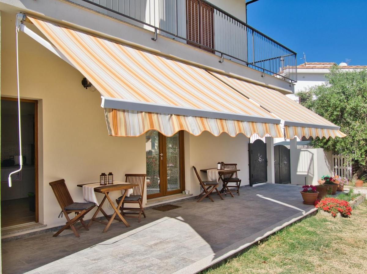 Dommu Livia Hotel Lotzorai Exterior foto